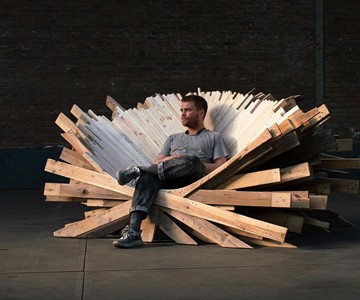 Pallet Thief Wood Throne