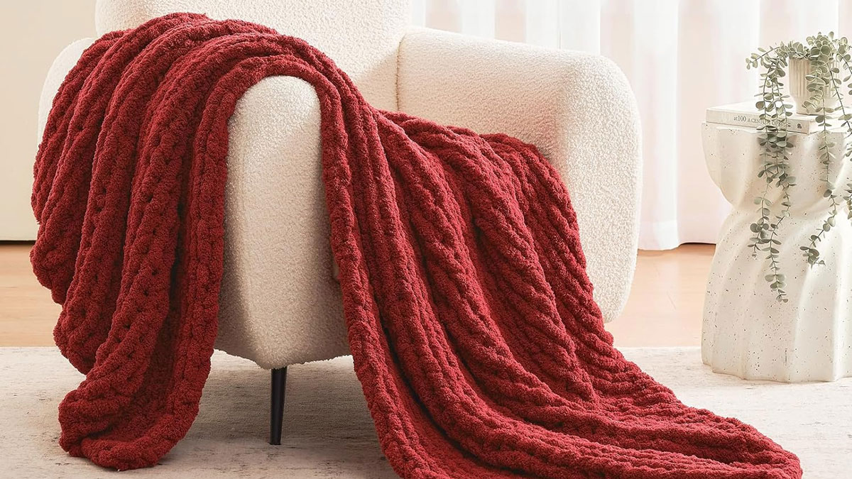 Chunky Braided Chenille Throw Blanket Chunky Braided Chenille Throw Blanket