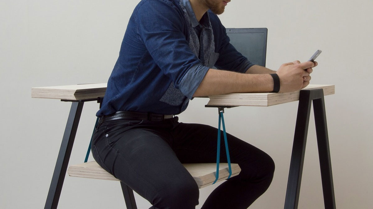 WEE! Swing Desk WEE! Swing Desk